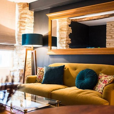 Cotswold Place Сайърънсестър Екстериор снимка