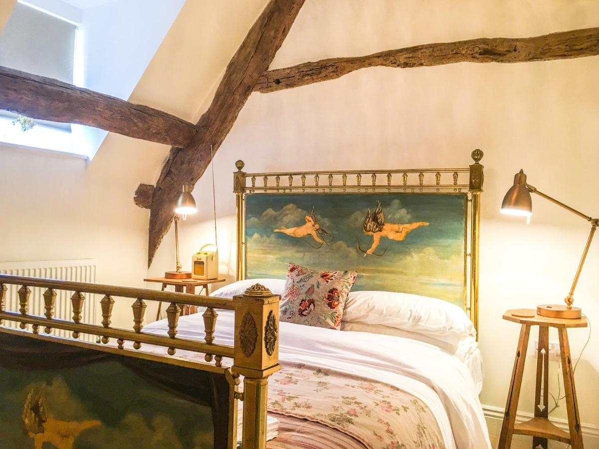 Cotswold Place Сайърънсестър Екстериор снимка