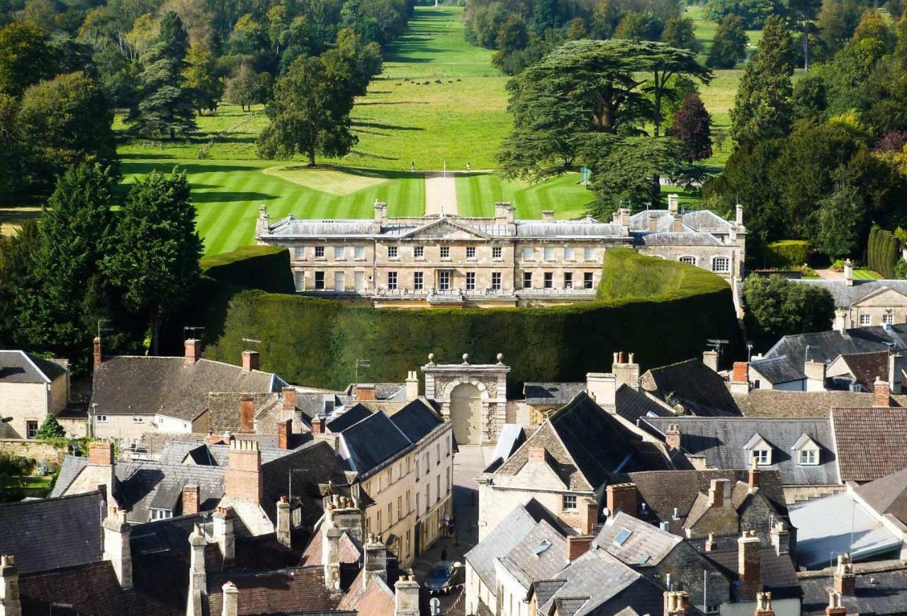 Cotswold Place Сайърънсестър Екстериор снимка